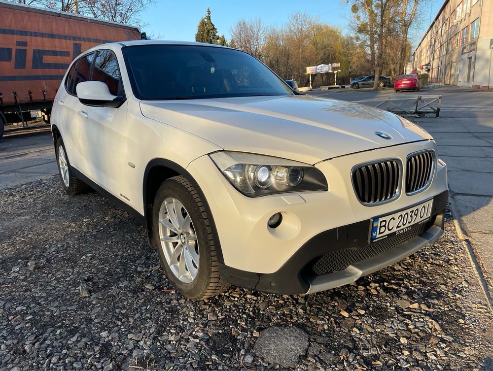 BMW X1 2.0 дизель 2010