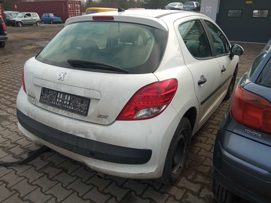 Peugeot 207 1.4 VTi 16v *na części*