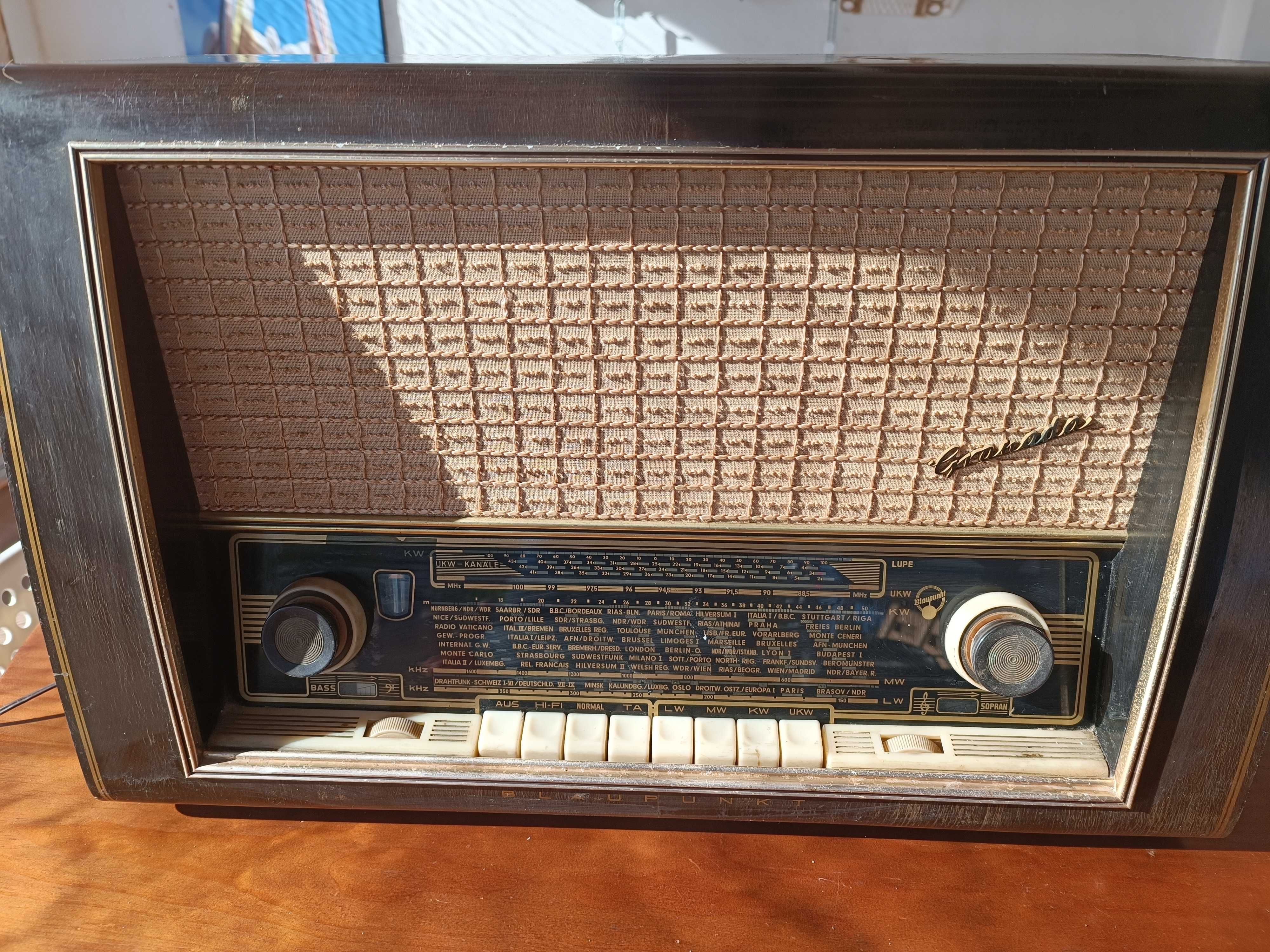 Rádio antigo Granada