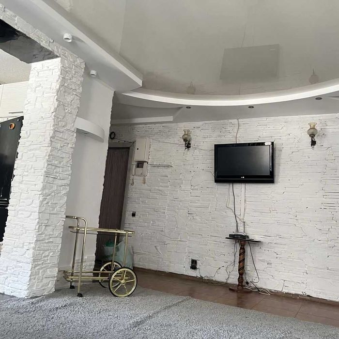 Сдается 3к квартира , Набережная Победы , дом 108