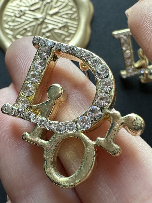 Dior duże kolczyki w złotym kolorze + gumowe zatyczki