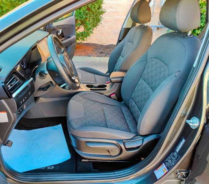 2022 Kia Niro Plug-In Hybrid LXS