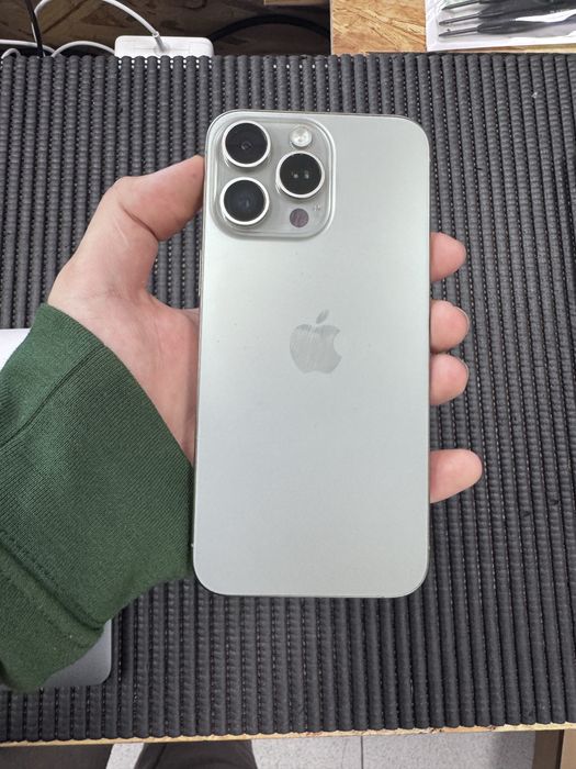 iPhone 15 Pro Max