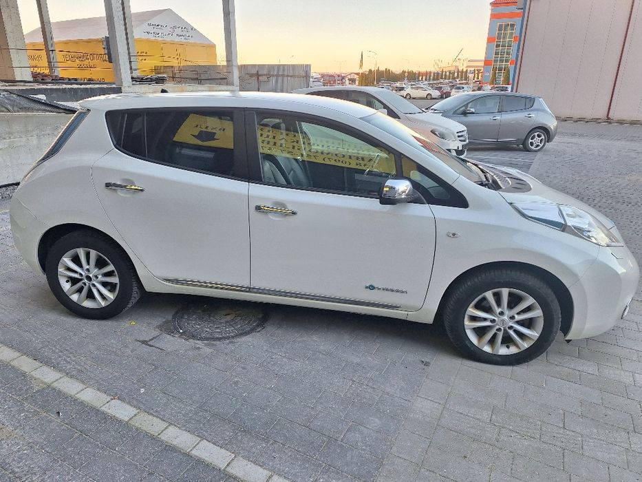 Nissan Leaf 24kWt, продаться авто - електромобіль,