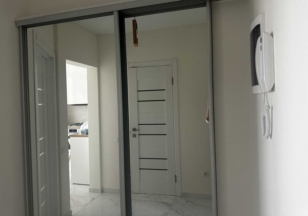 1к Н/Б 40 кв.м. Ремонт, Виставка