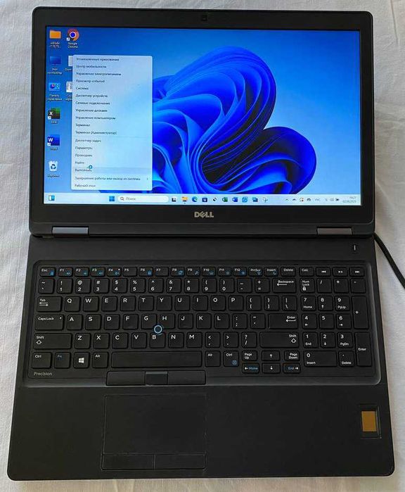 Игровой Dell Precision 3520 15.6” i7-7700HQ/8Gb/256SSD//Nvidia 2Gb