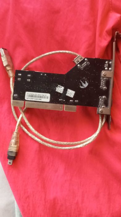 Плата контролєр з кабелем до цифровий фото і відіекамера