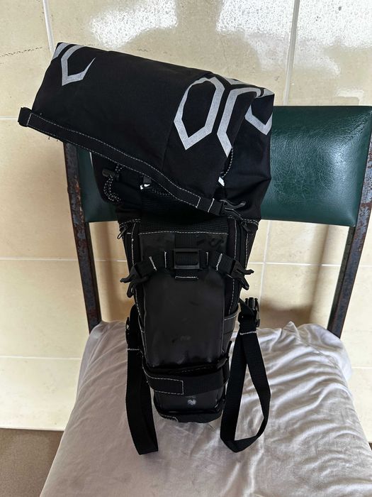 Wozinsky duża pojemna torba rowerowa pod siodełko 12 L czarny