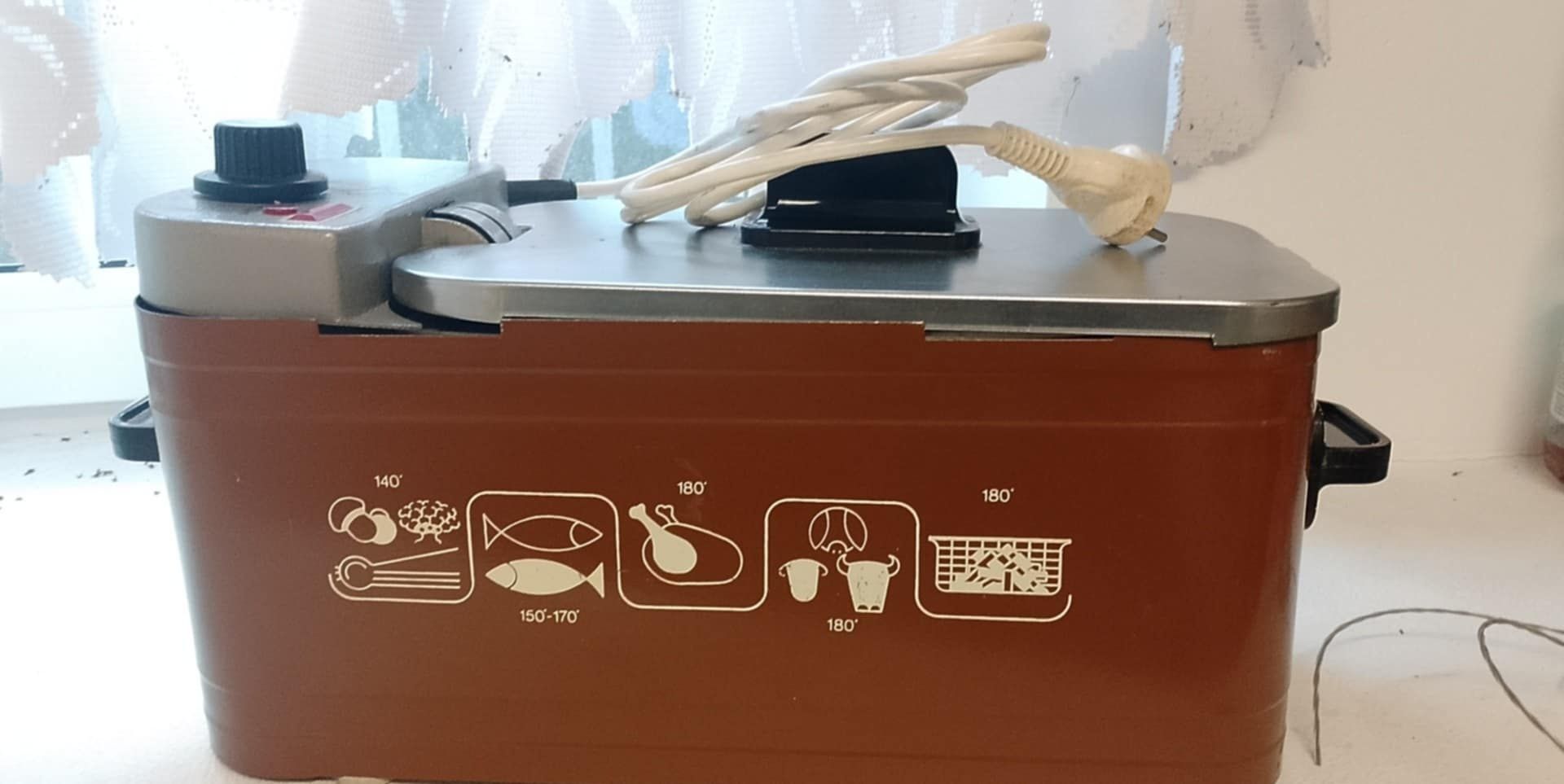 Sprzedam nową frytkownicę