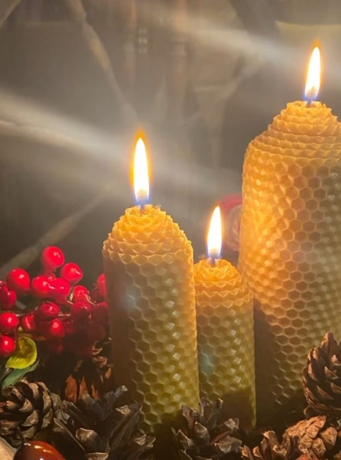 Свечи из вощины с эфирным маслом. Восковые свечи