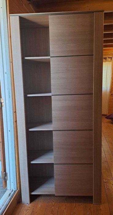 Conj. 4, sofá, cadeirão, movel e parteleiras