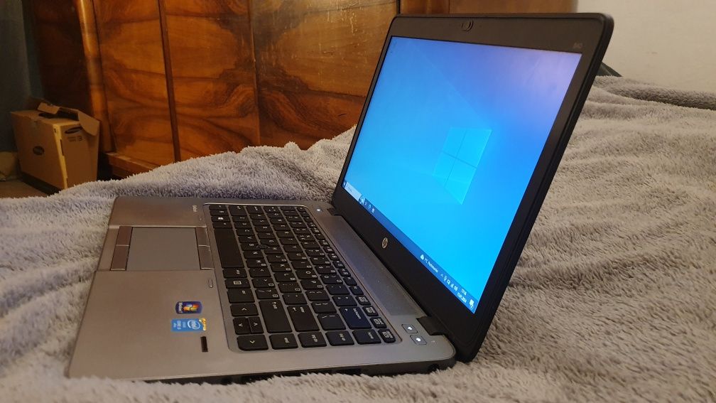 Sprzedam laptopa HP ELITE BOOK 840 + ładowarka!!!