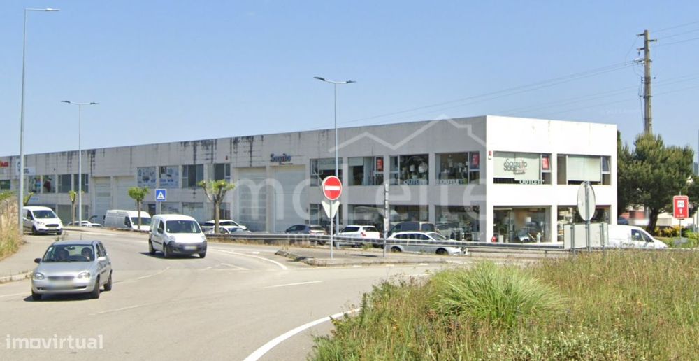 Armazém Vila do Conde Touguinhó 1900 m2