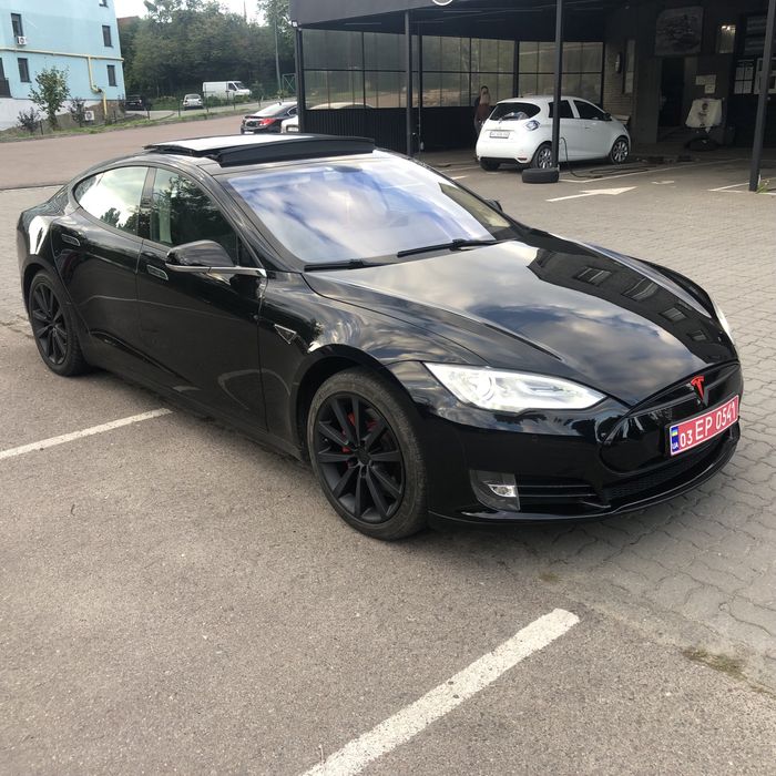 Tesla S Performance 2013 ccs2 P85+ ЄВРОПА