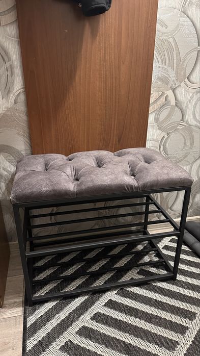 Мяка банкетка з полицями для взуття