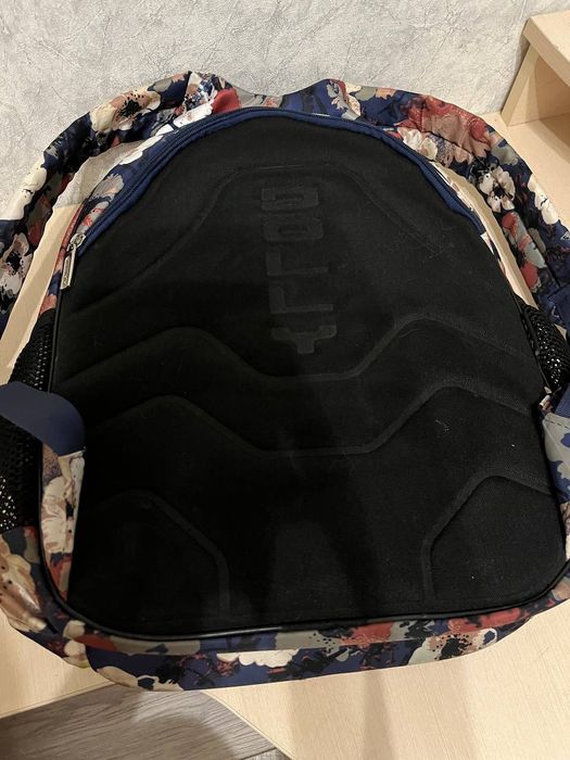 Дівочий рюкзак з квітами