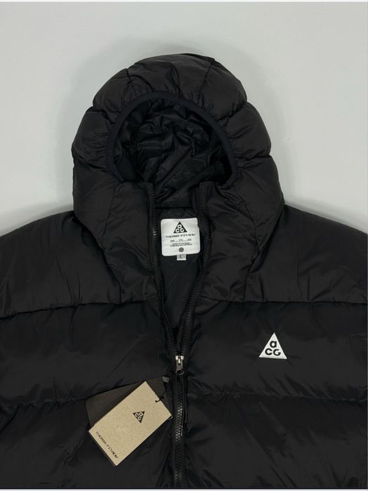 Пуховик Nike acg