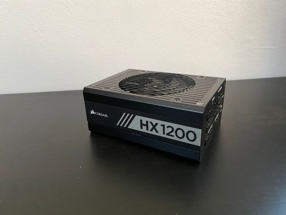 PSU Corsair HX1200 (Peças/Reparação)