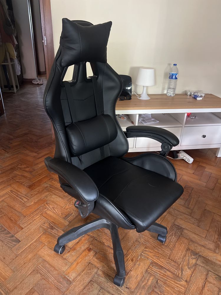Cadeira gamer preta