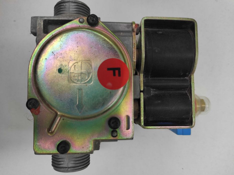 Котел Vaillant vuw int 282/2 turbo Запчасти. Разборка. Запчастини