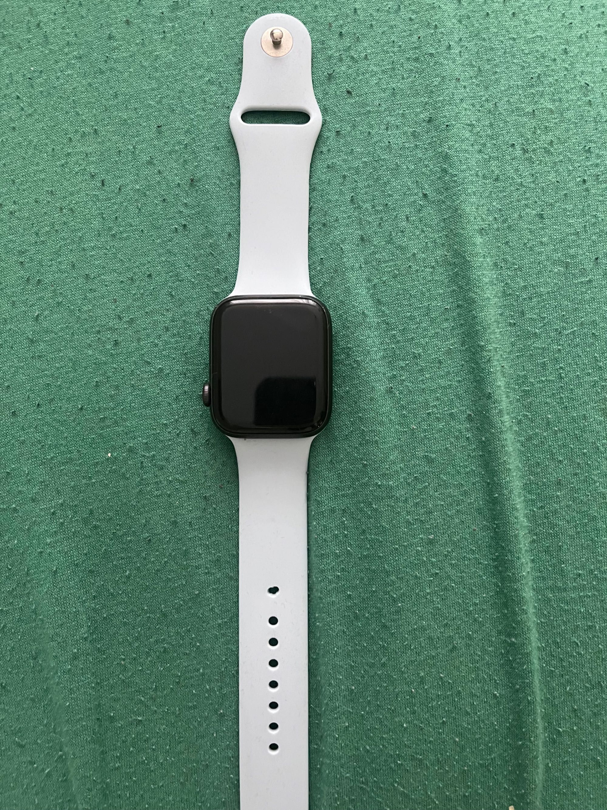 apple watch se space gray