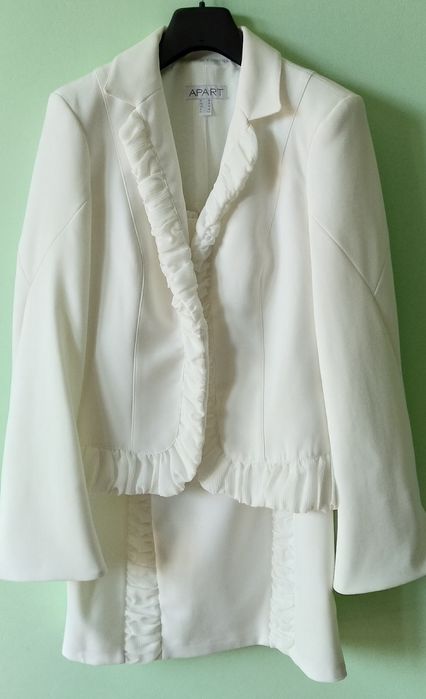 Garsonka kostium elegancki APART na komunię ślub 36