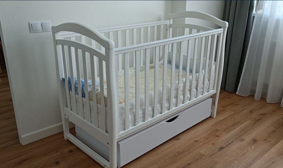 Продам детскую кроватку 120*60