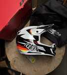 Kask Troy Lee Designs D4 Carbon optic white M lub L NOWY mips