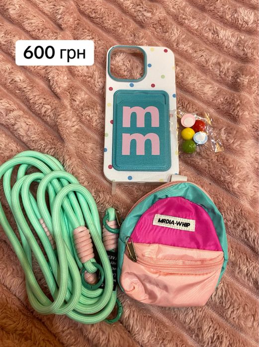 Чохли на 16 Pro Max нові