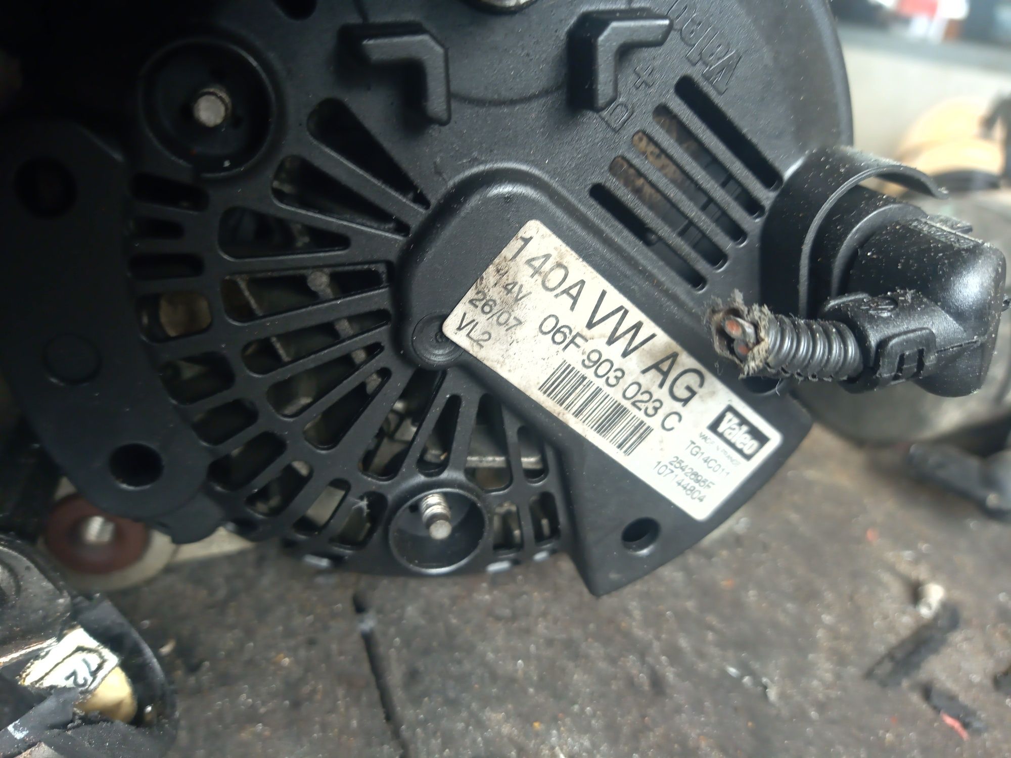 Golf 5 audi a3 8p rozrusznik alternator 1.9 tdi