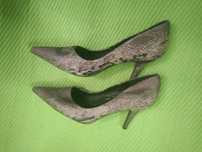 Buty na obcasie r. 39 czółenka półbuty szpilki panterka szare czarne