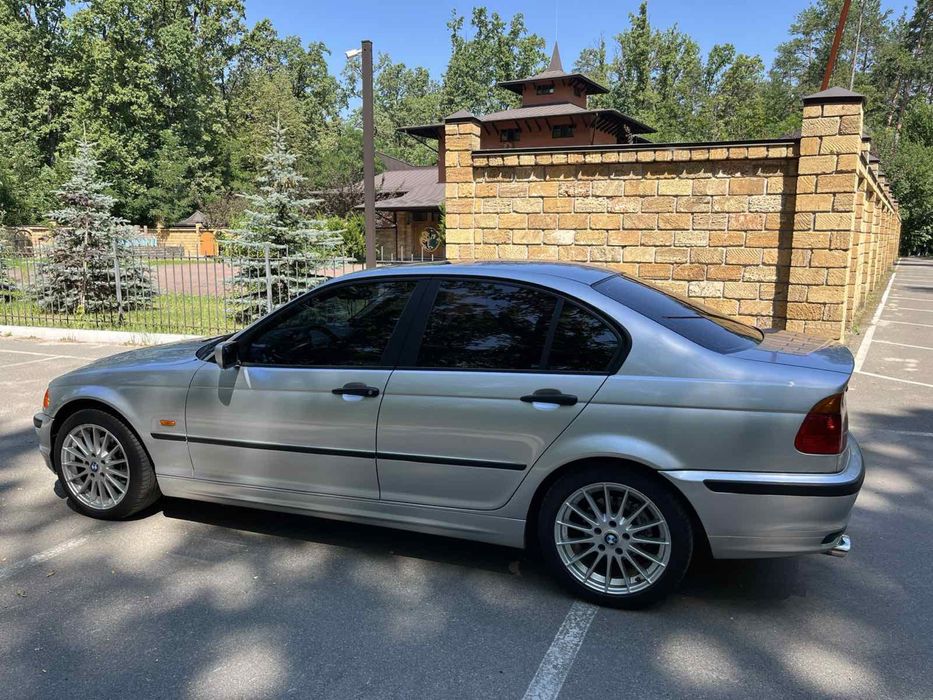 BMW 3 E46в дуже гарному стані