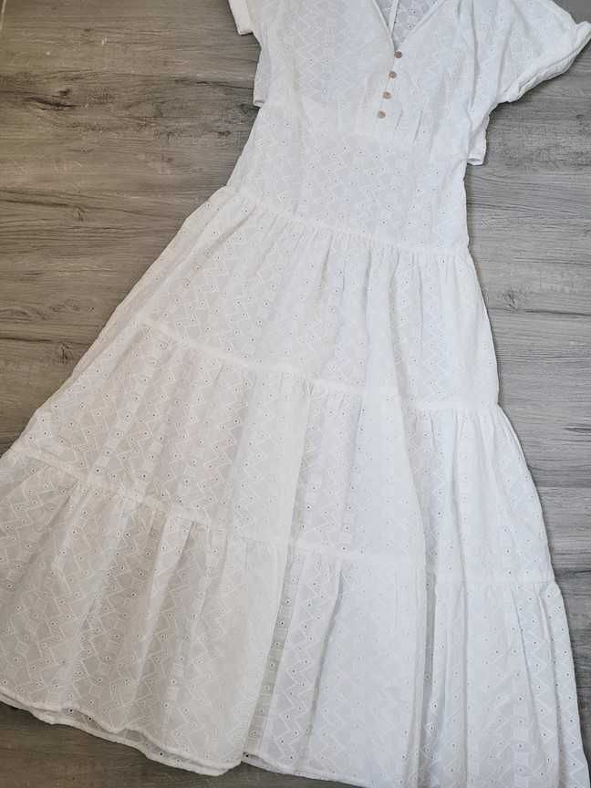 Biała ażurowa haftowana sukienka boho Zara