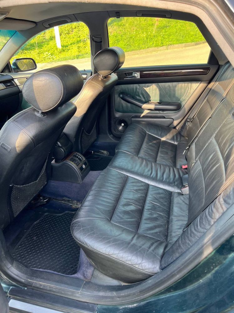 Автомобіль Audi A6c5