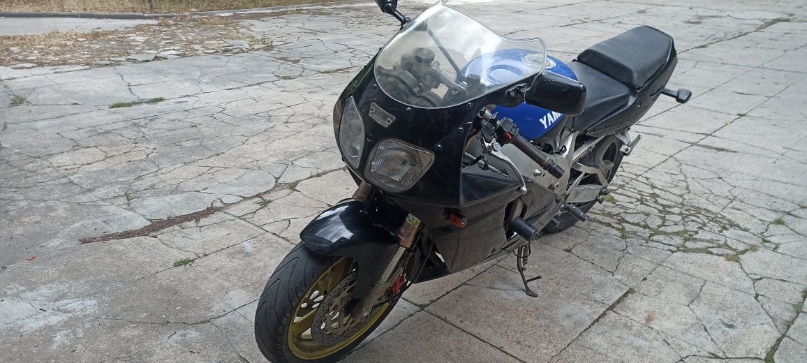 Yamaha  Yzf 750r