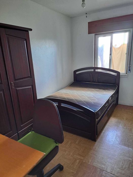 Alugo quarto; Junto ao ISEL, Metro e Pingo Doce de Bela Vista-Marvila