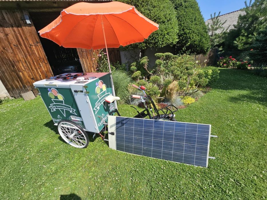 Rower gastronomiczny riksza z lodami chłodnia biznes