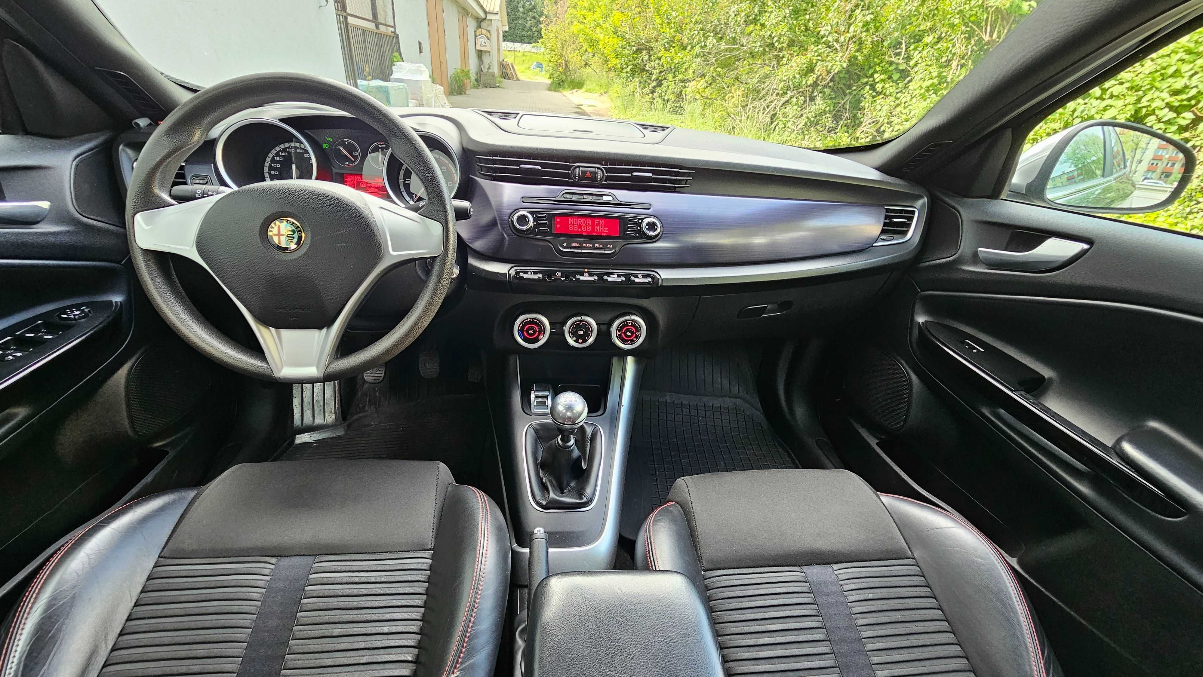 Alfa Romeo Giulietta 1.6D / Skóra / Klima / Okazja