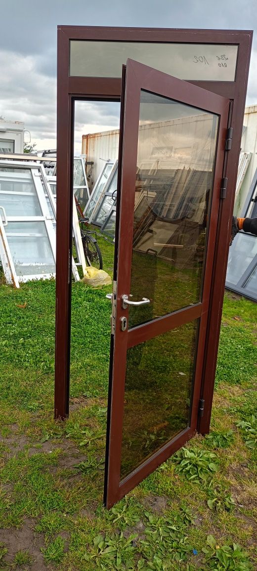 Drzwi aluminiowe używane z Niemiec super stan dostawa gratis cały Kraj
