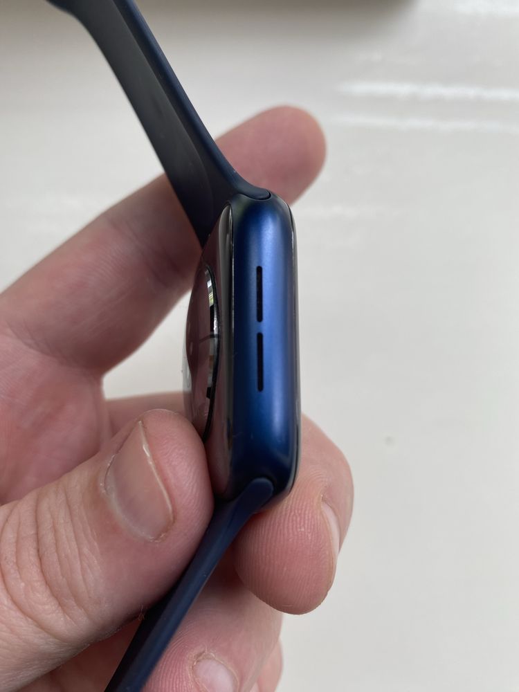 Apple Watch Series 6 GPS 44mm Blue Aluminum