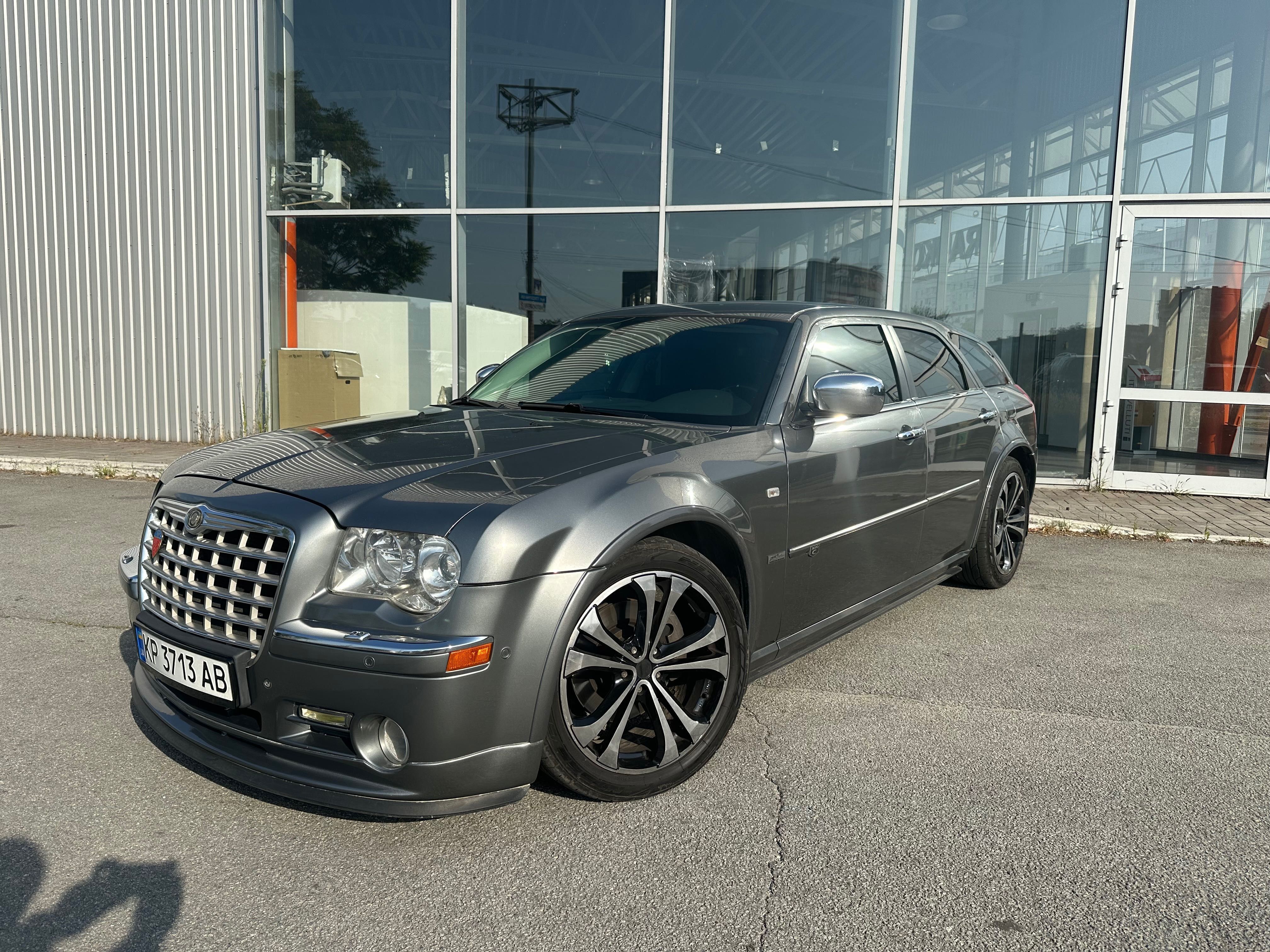Chrysler 300C Универсал. Signature series.