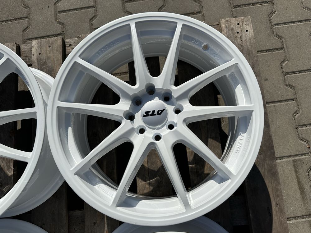 4x100 4x114,3 dwa rozstawy et40 7jx17 jak nowe 17” Renault Opel