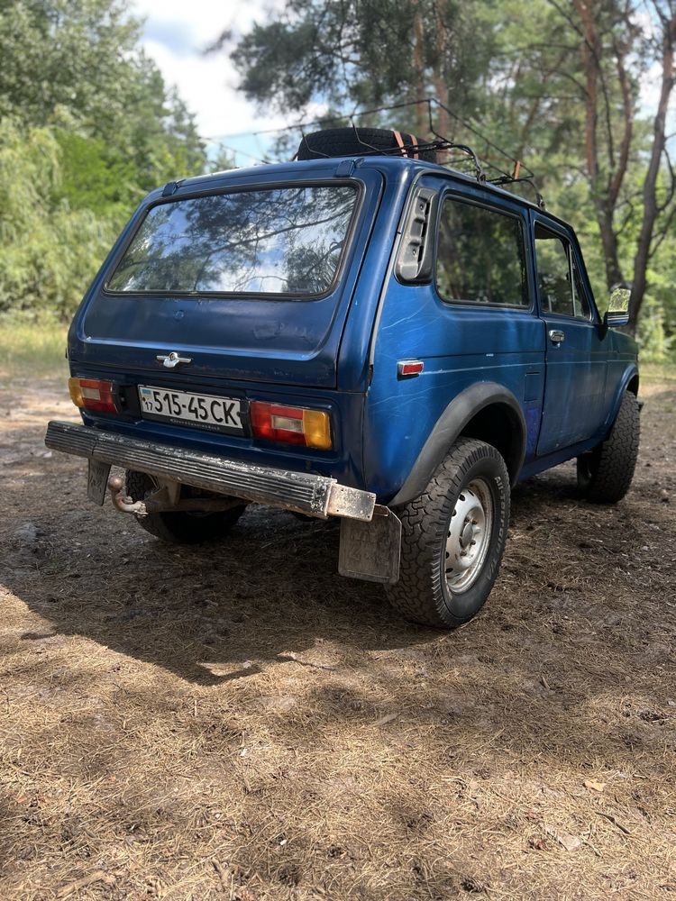 Продам ниву лифтована 1.6 ваз 2121