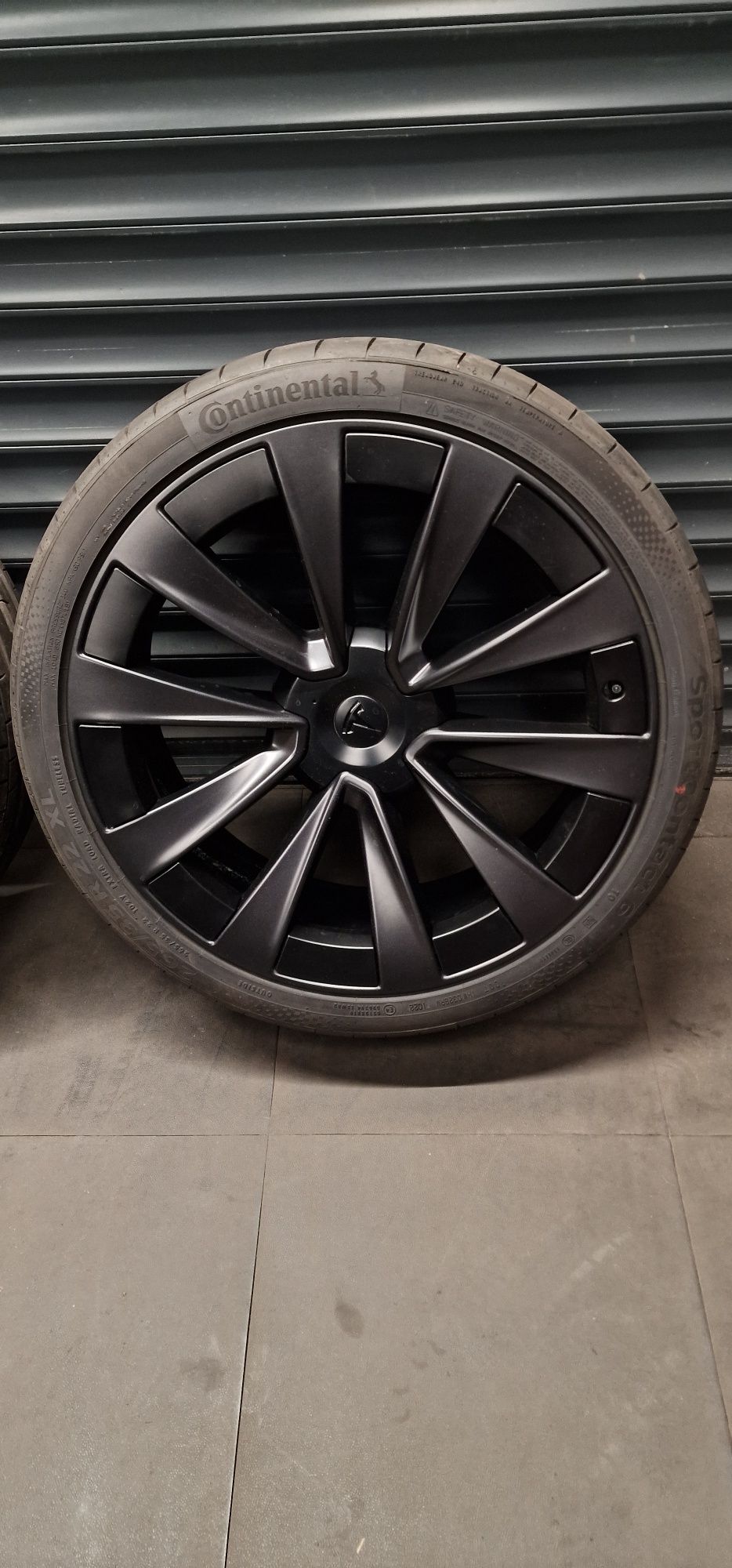 Koła Letnie Tesla Model X Plaid Oryginalne R22