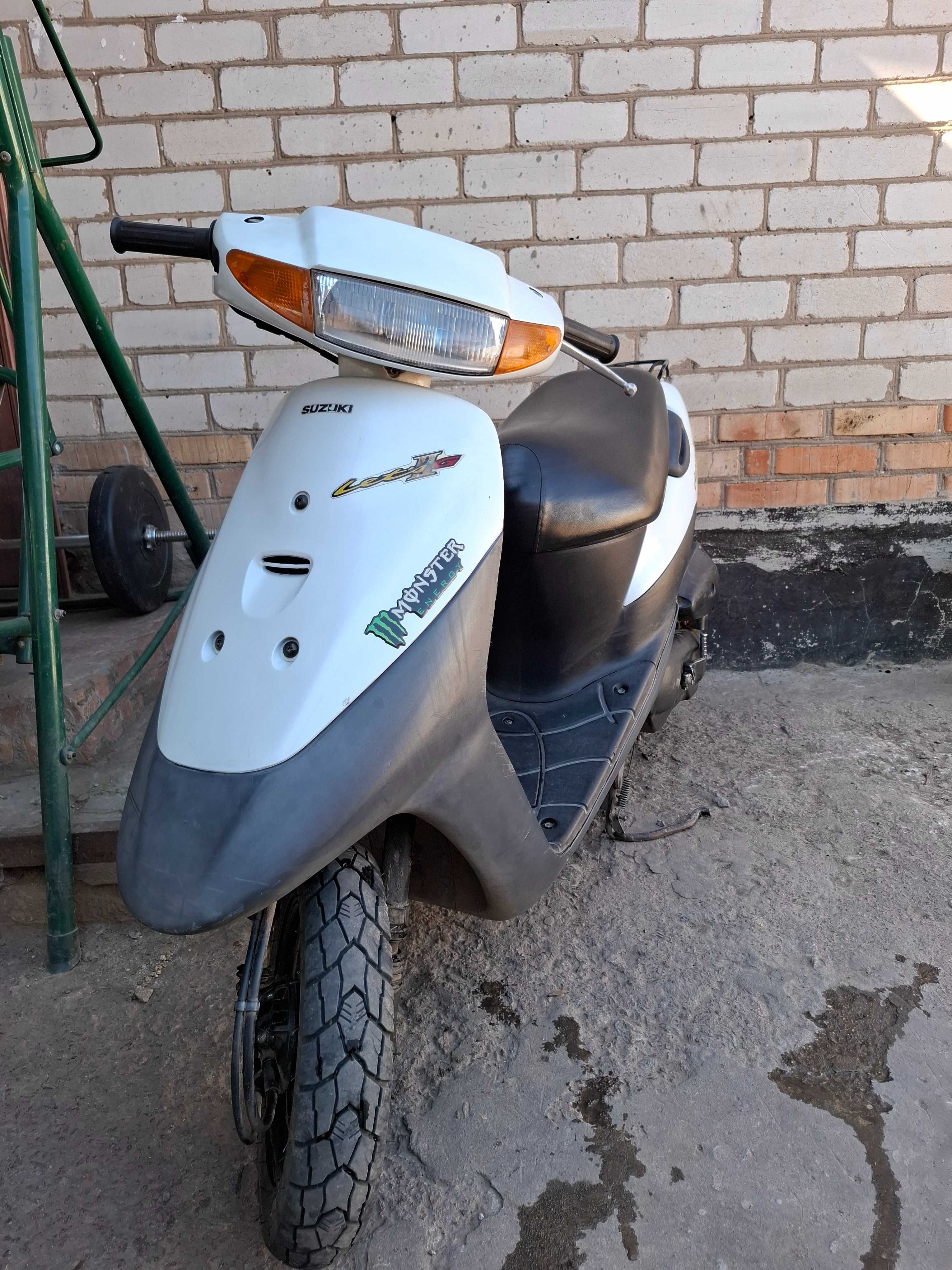 Продаж сузукі летс 2