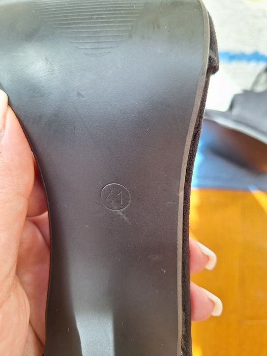 Sandálias de Camurça Pretas com Franja H&D T: 41