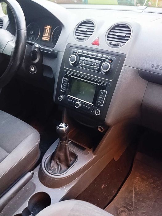 Продам автомобіль VW Caddy