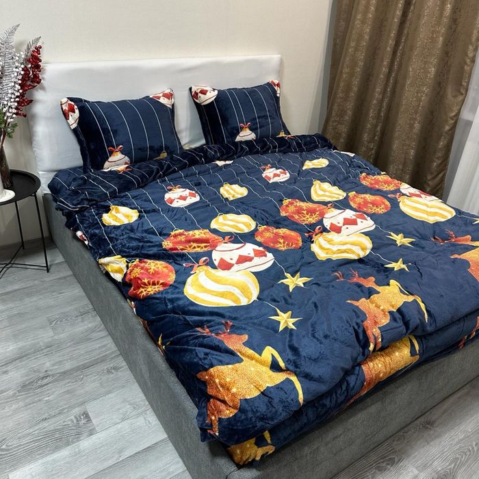 Велюрова постільна білизна на резинці з новорічними малюнками