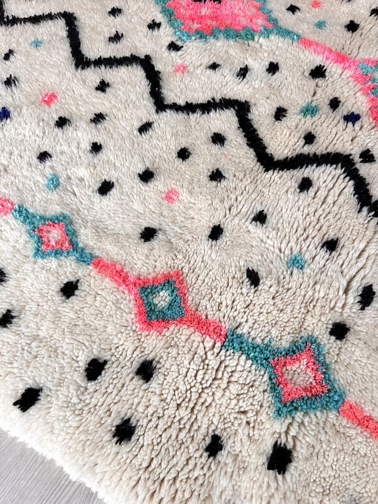 Marokański, ręcznie tkany dywan 100% wełny owczej