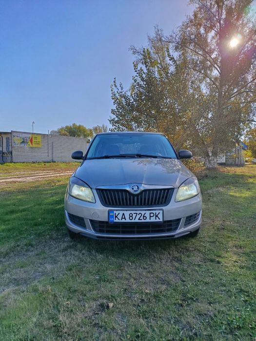 Продам Skoda Fabia 2011 рест